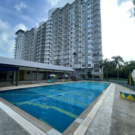 Fullhouse Marina View Villas Apartment Port Dickson Esterno foto