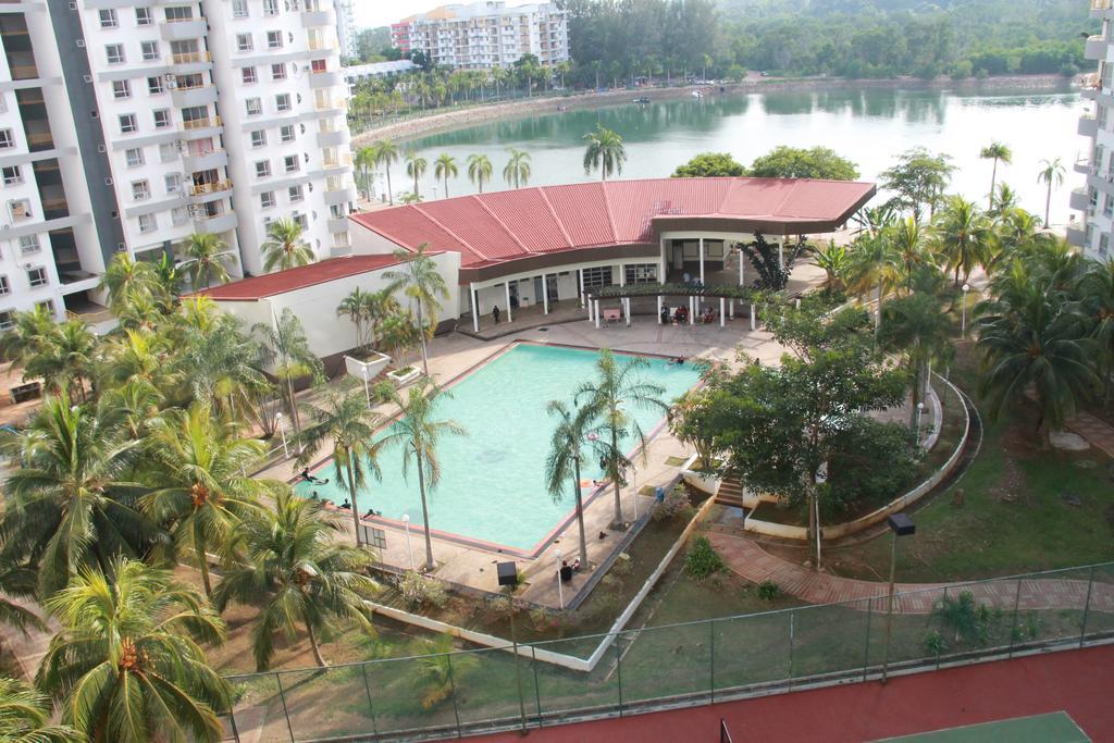 Fullhouse Marina View Villas Apartment Port Dickson Esterno foto