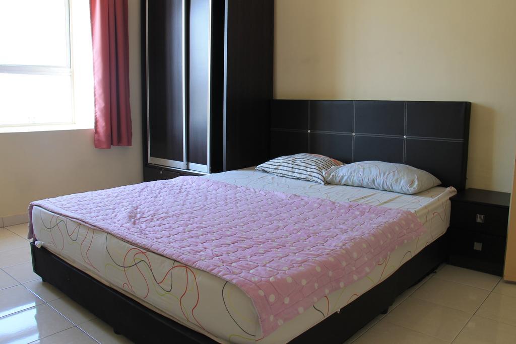 Fullhouse Marina View Villas Apartment Port Dickson Esterno foto